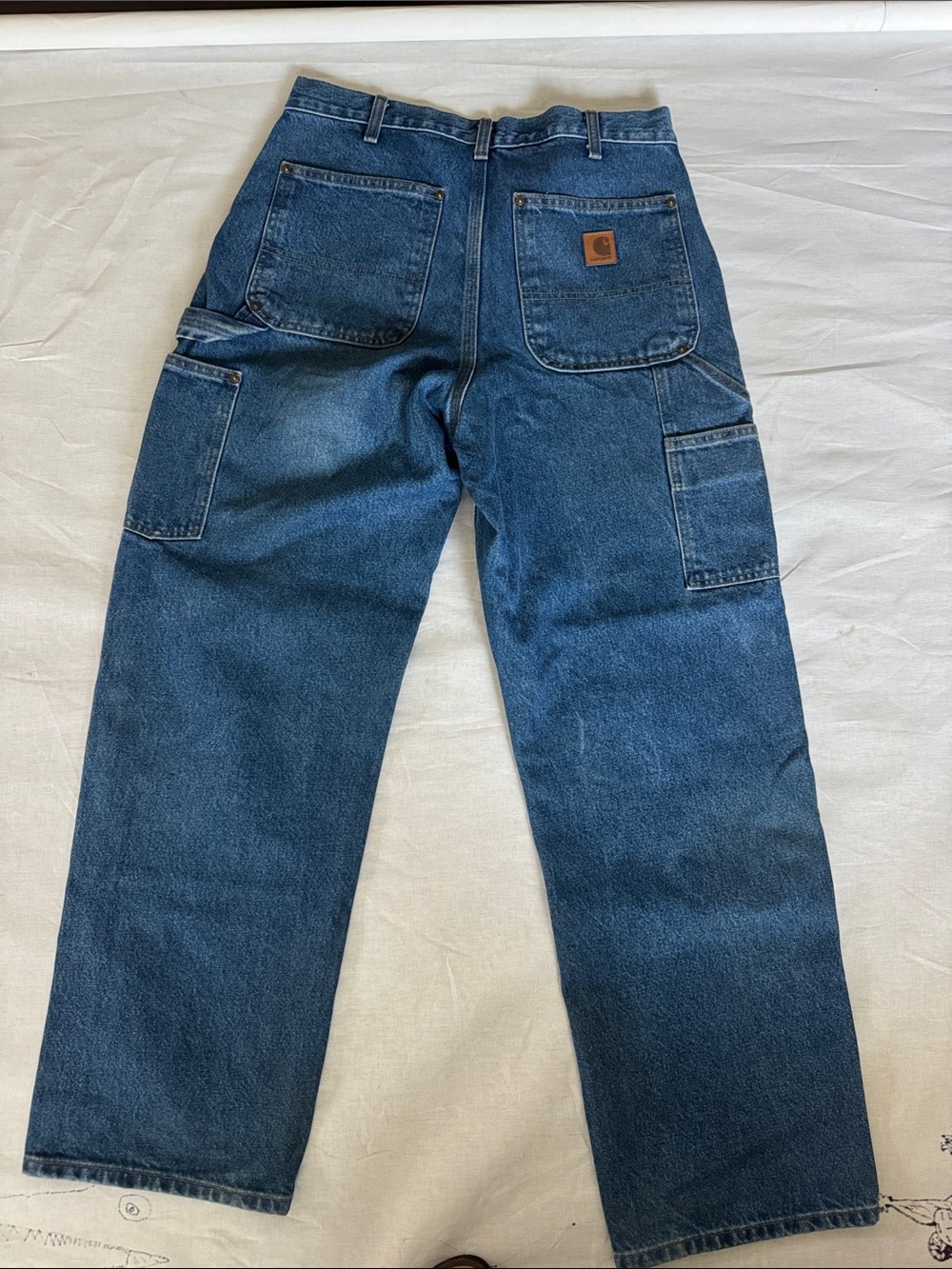 Carhartt B73 Dungaree Fit”
* “Y2K / early 2000s style”
* “Workwear denim” 32x30